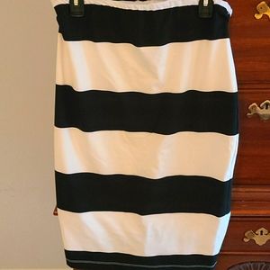 Jennifer Lopez pencil skirt